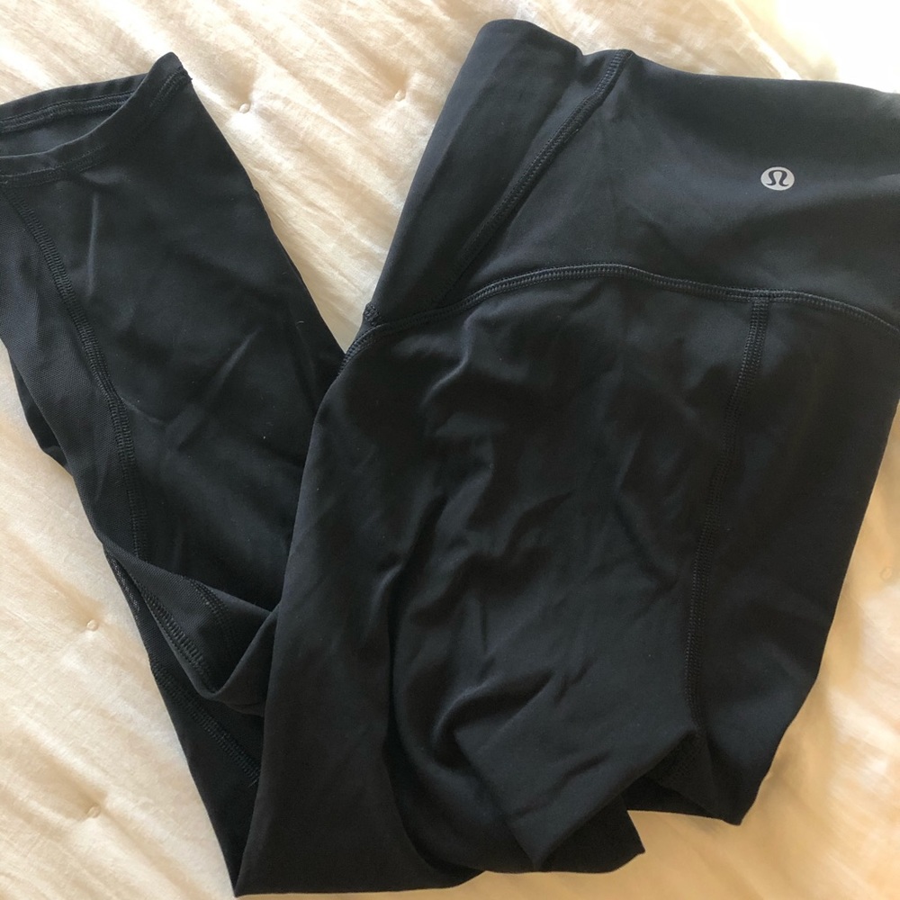 Lululemon leggings (cropped)